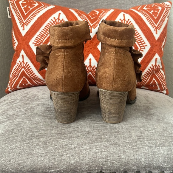 Boho embroidered ankle boots size 6 - Picture 3 of 8